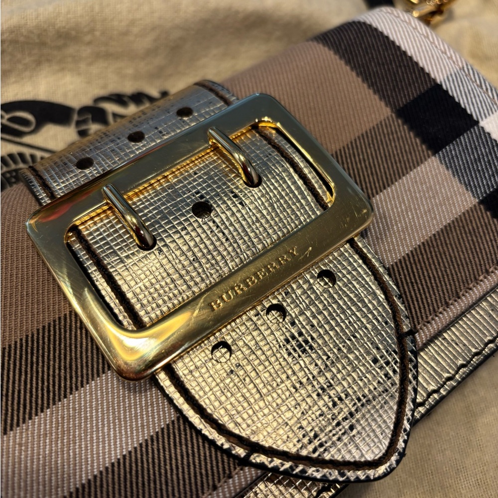 Burberry Belt Bag Crossbody Signature Check Gold Buckle w/ Dust Bag - Picture 2 of 16